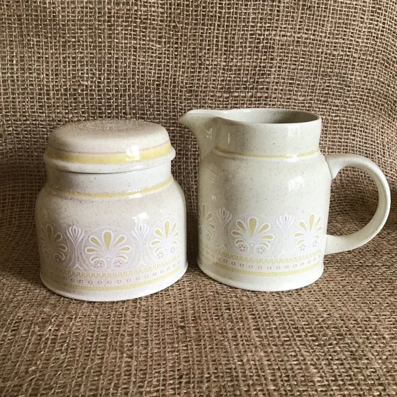 Royal Doulton Lambethware Sunny Day Stoneware Creamer and Sugar Bowl Set - Picture 1 of 6